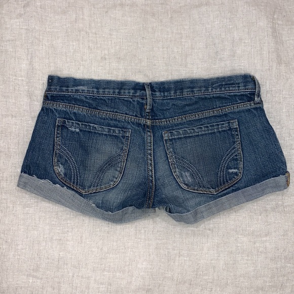 Hollister Low Rise Denim Shorts Size 0 - Picture 2 of 4